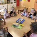 OD ZRNÍČKA K BOCHNÍKU-PROGRAM U VELIČÁKŮ